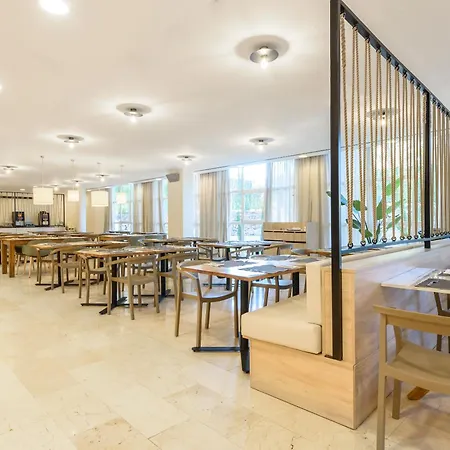 Ξενοδοχείο Fergus Club Park